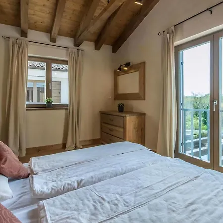 Holiday home Santi Butkovici (Istria)